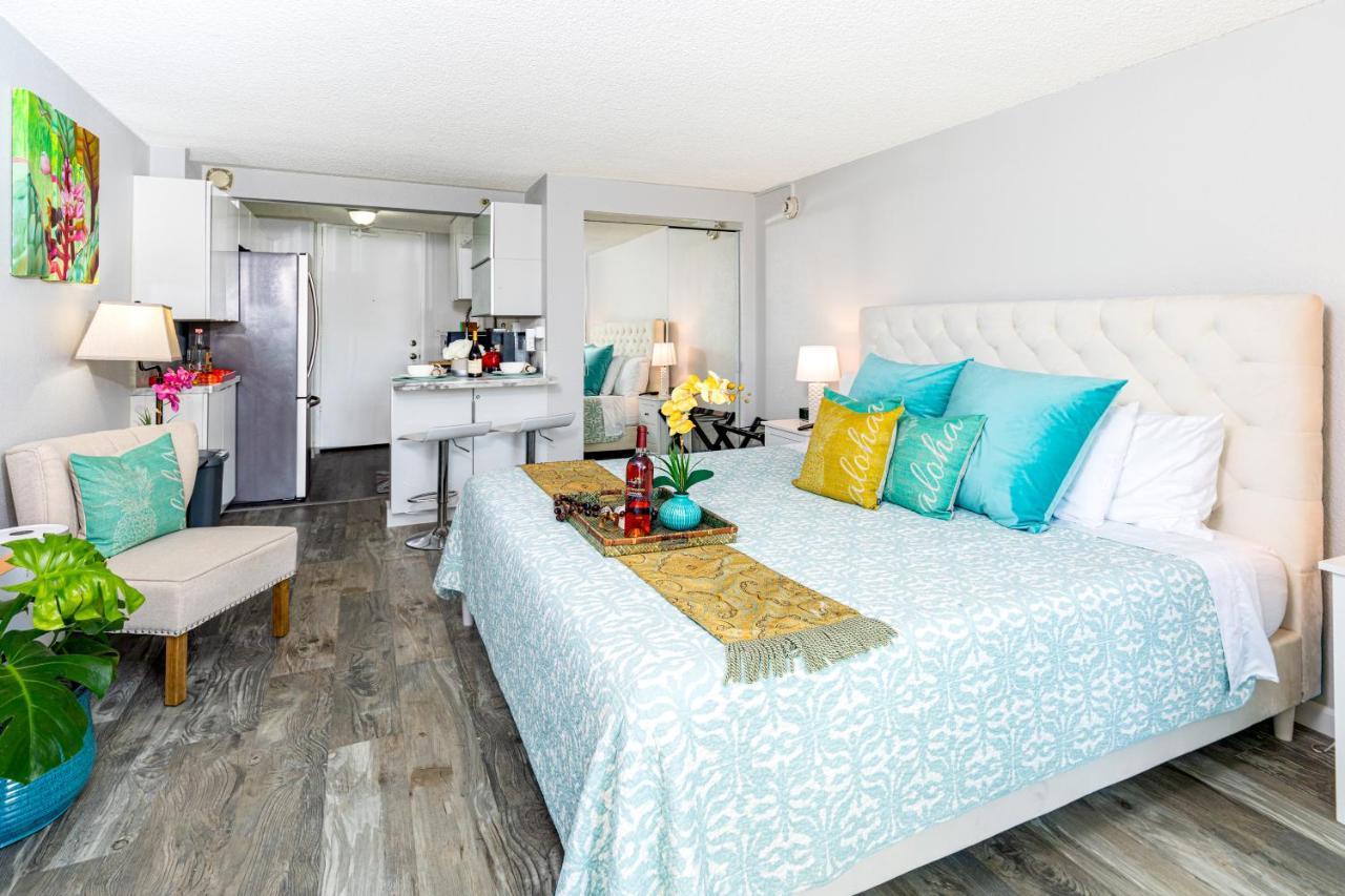 Appartamento Beautifully Upgraded Studio Close To Waikiki Beach Honolulu Esterno foto