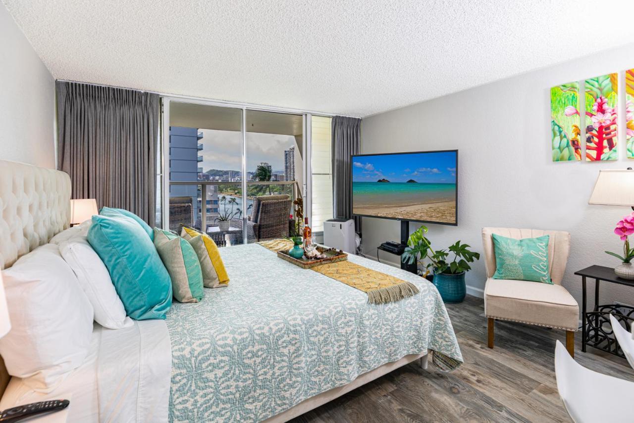 Appartamento Beautifully Upgraded Studio Close To Waikiki Beach Honolulu Esterno foto