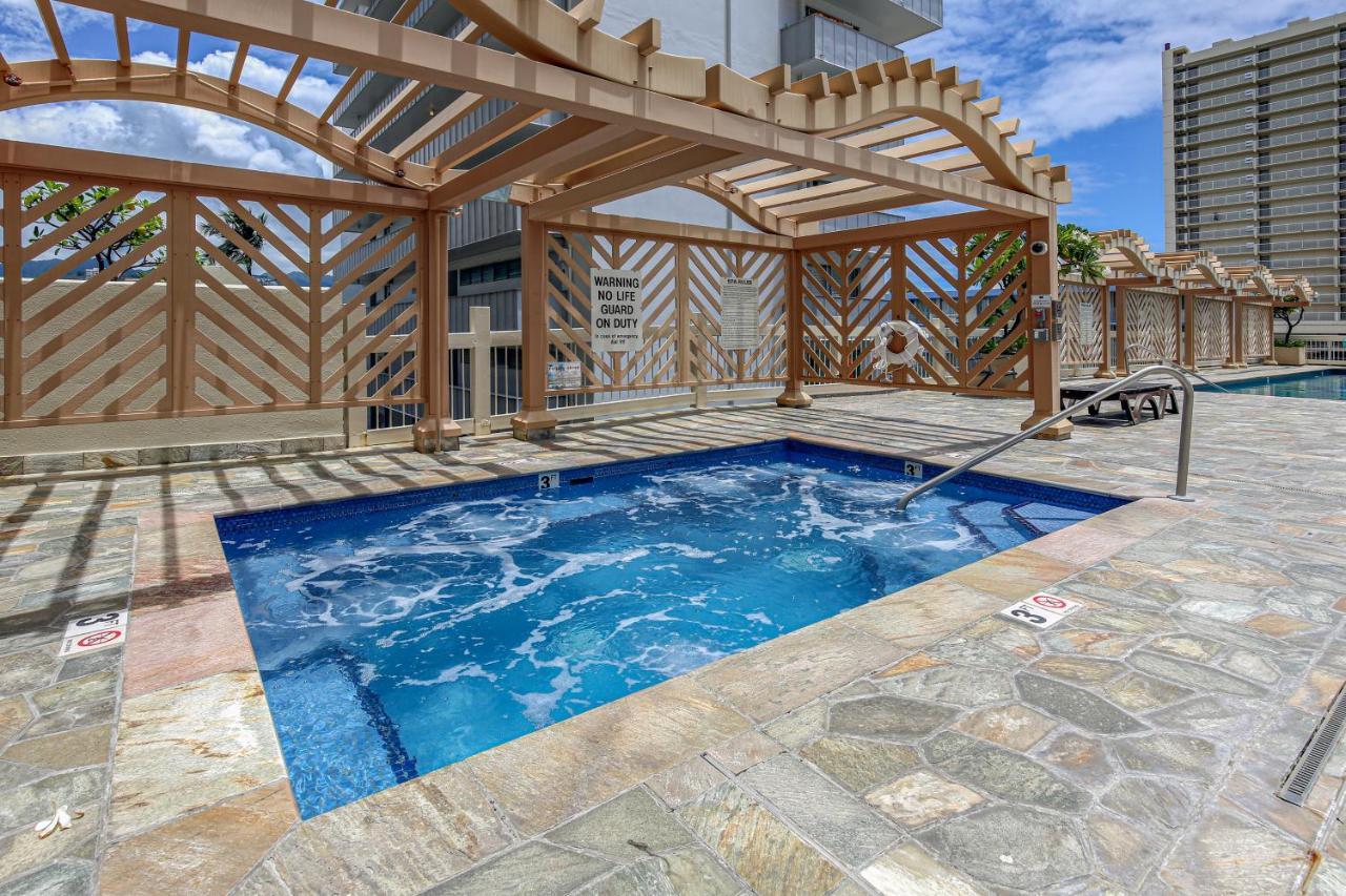 Appartamento Beautifully Upgraded Studio Close To Waikiki Beach Honolulu Esterno foto